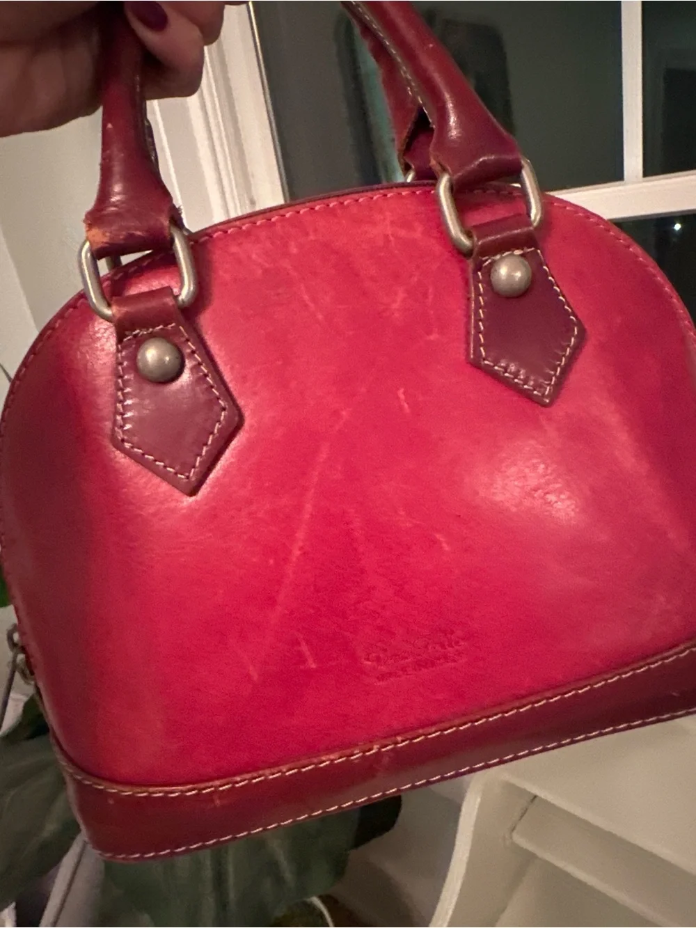 Vera Pelle stylish petite